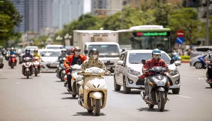 Thời tiết hôm nay 24/10: Bắc Bộ ngày nắng, đêm và sáng trời lạnh, Nam Bộ mưa rào và dông 