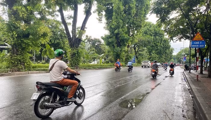 Thời tiết hôm nay 26/4: Bắc Bộ mưa rào và dông, trưa chiều giảm mây trời nắng