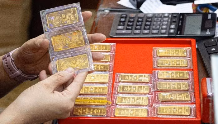 Giá vàng hôm nay 20/5 bất ngờ tăng 800 ngàn đồng/lượng, thế giới tăng mạnh