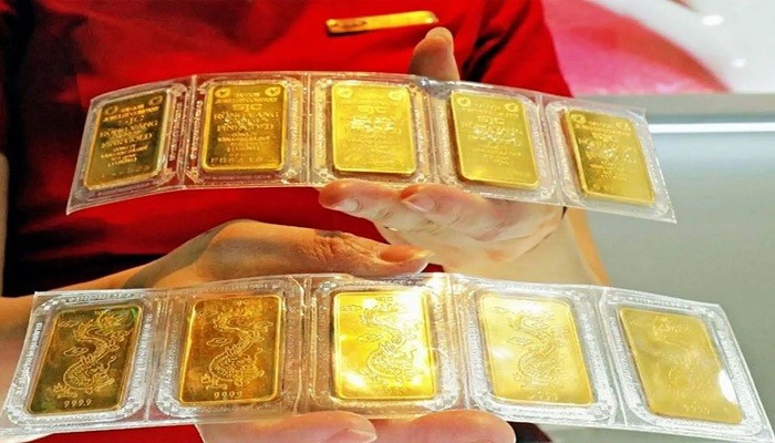Giá vàng hôm nay 10/10 trong nước ổn định ở mức cao, thế giới đảo chiều giảm