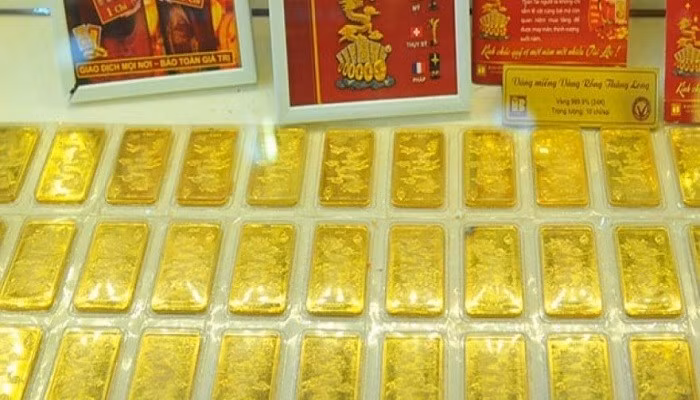 Giá vàng ngày cuối tháng 31/7 tiếp tục tăng 300 ngàn đồng/lượng ở cả 2 chiều