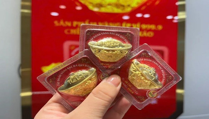 Giá vàng ngày lễ 30/4 tăng mạnh trở lại 1,8 triệu đồng/lượng, thế giới giảm nhẹ