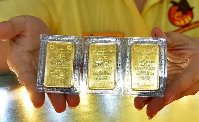 Giá vàng cuối tuần 30/3 tăng mạnh, vượt mốc 100 triệu đồng/lượng