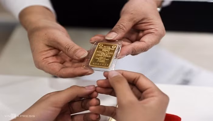 Giá vàng hôm nay 25/9 trong nước tăng thêm 100 ngàn đồng/lượng, thế giới giảm