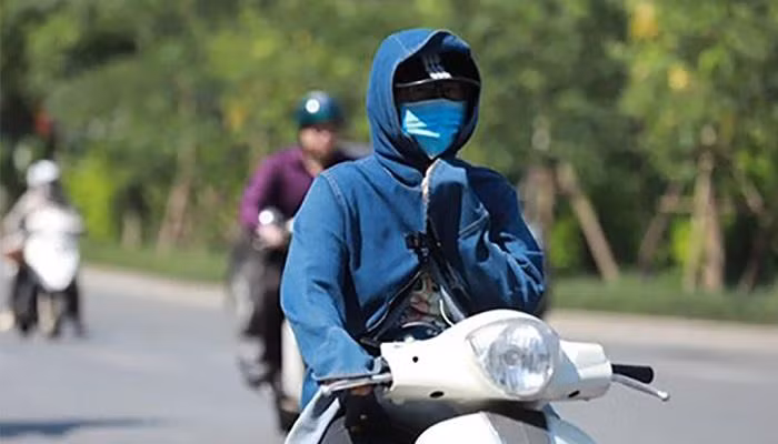 Thời tiết hôm nay 7/8: Bắc Bộ nắng nóng, Nam Bộ nắng gián đoạn, mưa rào đến mưa to