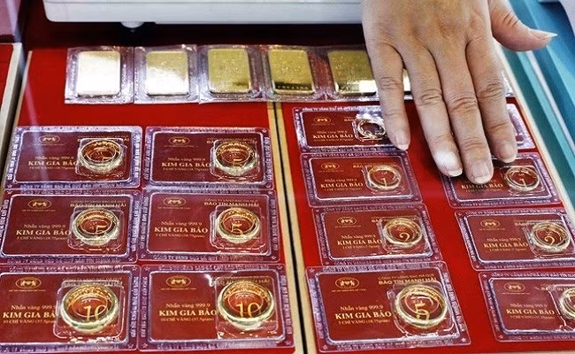 Giá vàng hôm nay 18/10 lên mốc 153 triệu đồng, vàng nhẫn tăng gần 160 triệu đồng