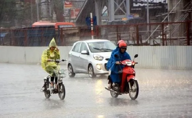Thời tiết hôm nay 3/7: Bắc Bộ, Nam Bộ mưa rào đến mưa to, Trung Bộ nắng nóng