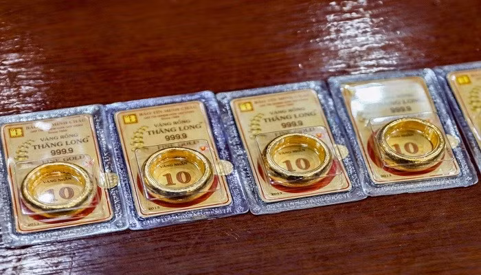Giá vàng hôm nay 13/8 vàng nhẫn có sự điều chỉnh, thế giới tiếp đà giảm