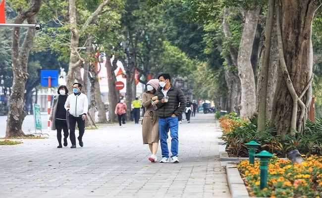 Thời tiết hôm nay 5/1: Bắc Bộ, Nam Bộ ngày nắng, Trung Bộ có mưa