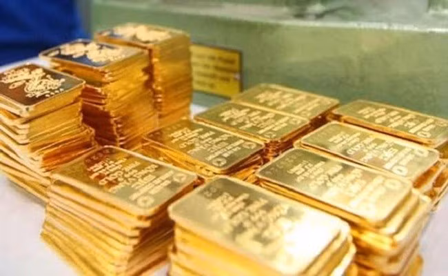 Giá vàng ngày đầu tuần 12/5 trong nước ổn định ở mức cao, thế giới đi ngang