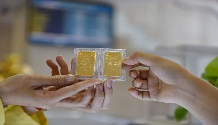 Giá vàng hôm nay 22/3 quay đầu giảm mạnh