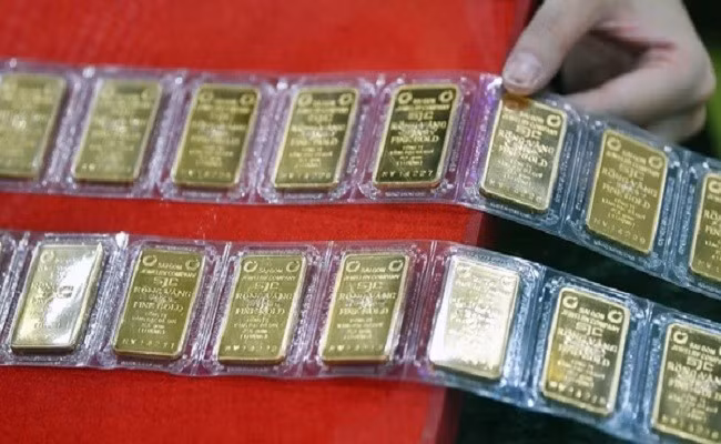 Giá vàng ngày đầu tuần 17/11 trong nước ổn định còn thế giới đi ngang