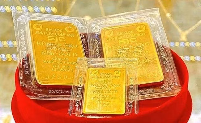 Giá vàng hôm nay 3/1 trong nước tăng 800 ngàn đồng/lượng còn thế giới tăng 1,3 %