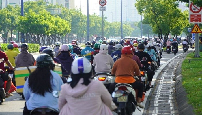 Thời tiết hôm nay 16/4: Bắc Bộ ngày nắng, Nam Bộ nắng nóng