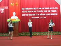 ĐH Huế tuyên dương các thủ khoa, sinh viên tiêu biểu ảnh 2 ĐH Huế tuyên dương các thủ khoa, sinh viên tiêu biểu ảnh 2