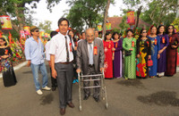 Trường THPT chuyên Quốc Học Huế đón nhận Huân chương Độc lập Hạng nhất ảnh 12