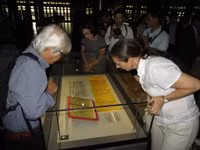 Báu vật triều Nguyễn về thăm lại cố hương ảnh 9 Báu vật triều Nguyễn về thăm lại cố hương ảnh 9