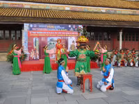 Hơn 2 triệu lượt khách đến thăm khu di sản Huế ảnh 4