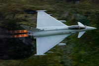 british-ef-2000-typhoon-f-1200x802-v0-kujqf97ls16a1.jpg