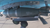 ab466d1de5f65220-4627.jpg