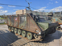 ep7eam76e.jpg