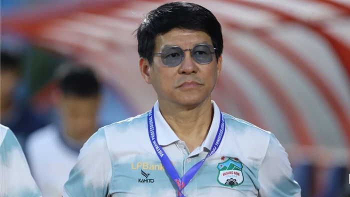 Bất ngờ danh tính HLV tạm quyền CLB Ninh Bình