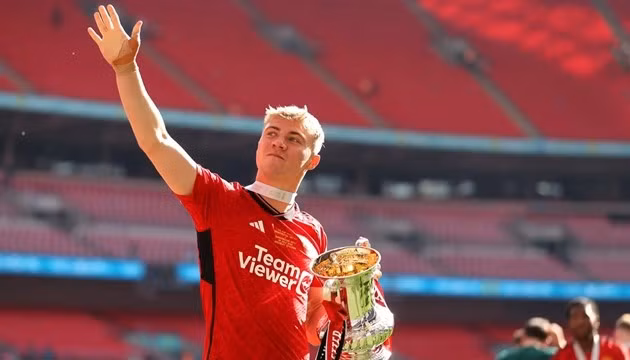 Man United sắp thanh lý hàng loạt cầu thủ?