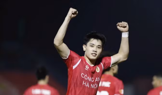 Thép Xanh Nam Định có ngăn được Công an Hà Nội FC vô địch V-League sớm?