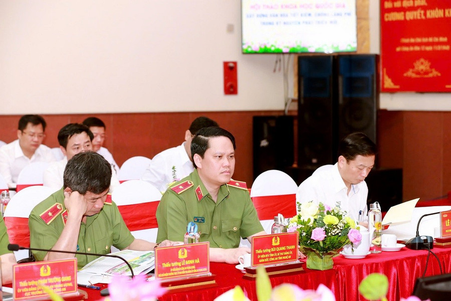 Các đại biểu tham dự hội thảo. images2019095-692c6bc8-7fc4-409d-b872-660477de89d8.jpg
