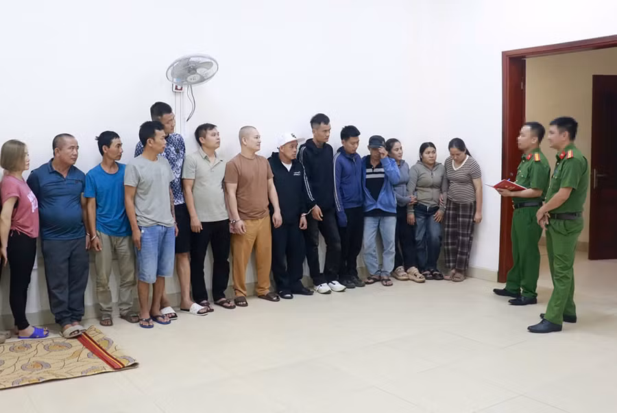 Những người trong vụ án bị bắt giữ. (Ảnh: CANA)