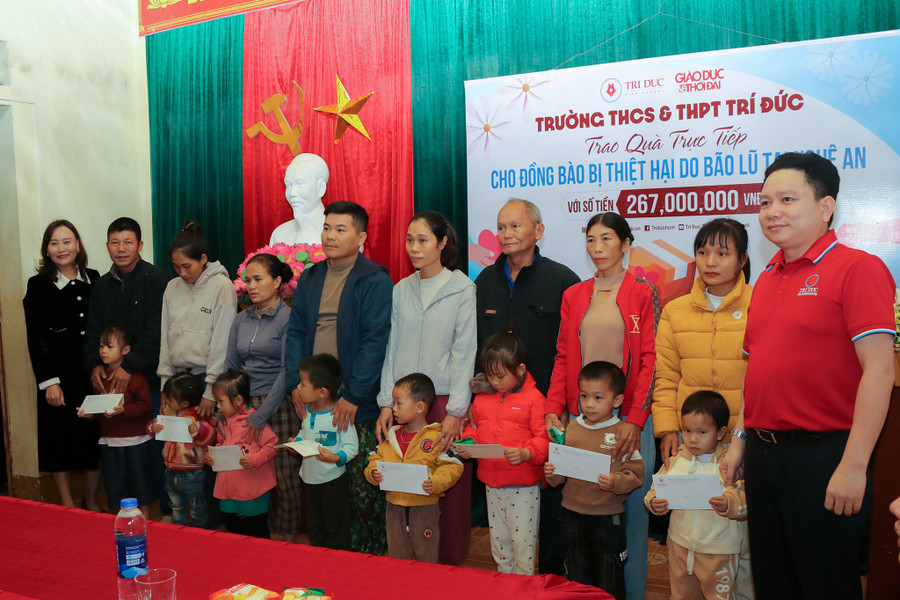 Đoàn thiện nguyện trao quà cho các em học sinh Trường Mầm non Kỳ Tân. img-9723.jpg