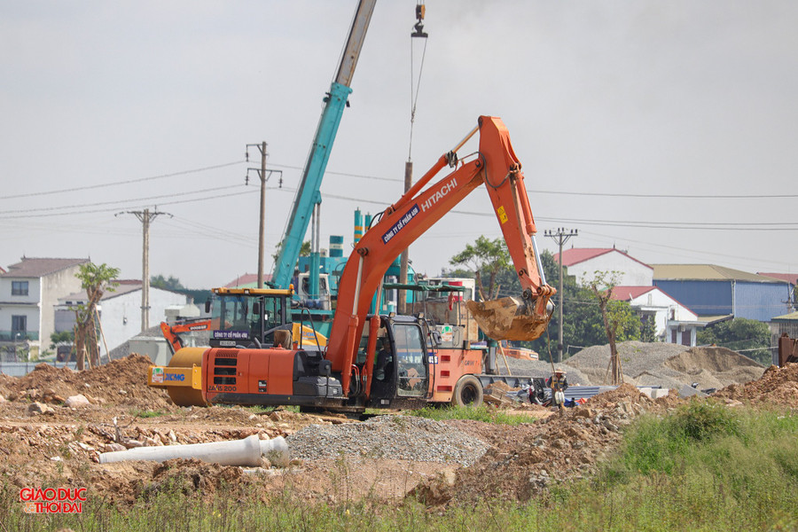 Dù chủ đầu tư mới san lấp mặt bằng, nhưng trên mạng xã hội, website, nhân viên kinh doanh của các sàn bất động sản quảng cáo rầm rộ, nhận "booking" Dự án Eurowindow Sport Garden. du-an-eurowindow-3.jpg