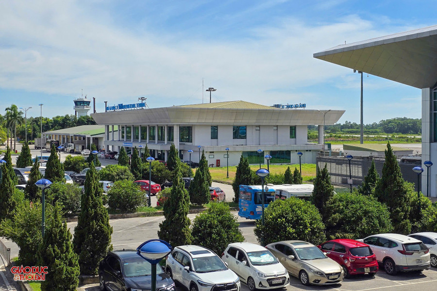 Không chỉ thúc đẩy phát triển kinh tế, mở rộng sân bay Vinh cũng giúp thu hút du khách quốc tế đến với các điểm đến nổi tiếng ở Nghệ An như: Biển Cửa Lò, quê hương Bác Hồ và các di tích lịch sử văn hóa khác. sanbay10.jpg