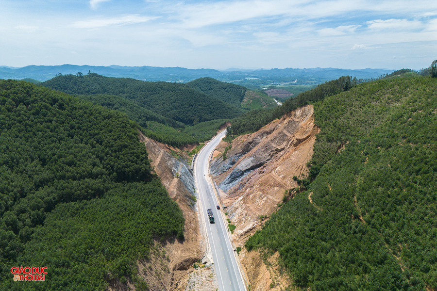 Tuyến Quốc lộ 7C (đường ngang N5) có chiều dài hơn 63km, điểm đầu giao với đường ven biển (xã Đông Lộc, Nghệ An), điểm cuối giao với đường mòn Hồ Chí Minh (xã Tân Kỳ, Nghệ An). duong-n5-11.jpg