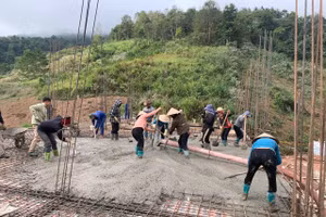 Đẩy nhanh tiến độ thi công công trình.