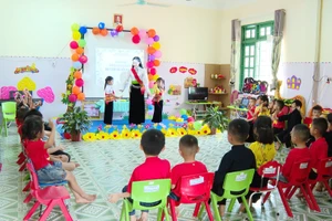 Một tiết học của cô trò trường Mầm non Chiềng Sinh.