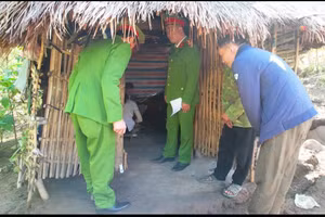 Cán bộ xuống bản không chỉ là một hoạt động mang tính hành chính, mà là mắt xích con người quan trọng trong chuỗi truyền thông giảm nghèo về thông tin ở Mường Tùng.