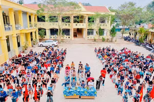 Toàn cảnh Lễ tổng kết năm học do nhà trường tổ chức.