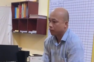 Ông Lò Văn Mạnh tại cơ quan Công an.