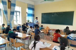 Một buổi học của thầy trò trường PTDTBT Tiểu học Nà Bủng.