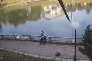 Hình ảnh do camera nhà dân ghi lại.