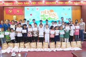 Công tác khuyến học, khuyến tài, xã hội hóa giáo dục luôn được Phòng GD&ĐT huyện Tuần Giáo quan tâm thực hiện.