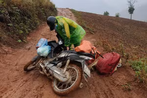 Hành trình đầy gian nan của giáo viên vùng cao Điện Biên.