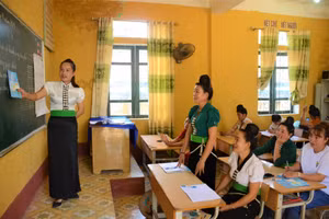 Một buổi học của lớp xóa mù được triển khai.