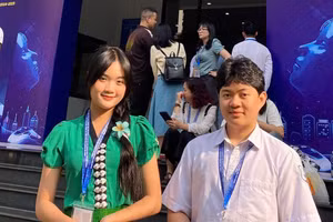 Hai gương mặt tiêu biểu: Cù Quốc Sơn và Nguyễn Quỳnh Chi xuất sắc giành giải Ba tại Cuộc thi Nghiên cứu Khoa học, Kỹ thuật cấp Quốc gia năm học 2024–2025, dành cho học sinh trung học cơ sở và trung học phổ thông.