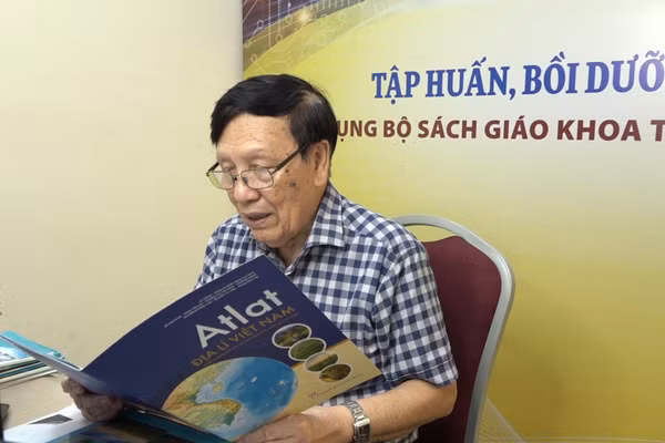 Nhà xuất bản Giáo dục Việt Nam đã hoàn tất tập huấn 152 đầu sách giáo khoa thống nhất cho giáo viên, cán bộ quản lý giáo dục.