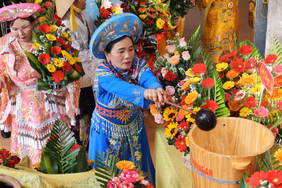thap-ba.jpg