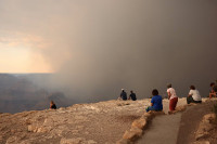 chum-anh-linh-cuu-hoa-chien-dau-voi-chay-rung-o-grand-canyon-011.jpg