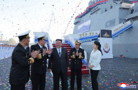 trieu-tien-ha-thuy-chien-ham-moi-0405-04.jpg