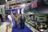 chum-anh-trien-lam-thiet-bi-quan-su-trieu-tien-2025-09.jpg